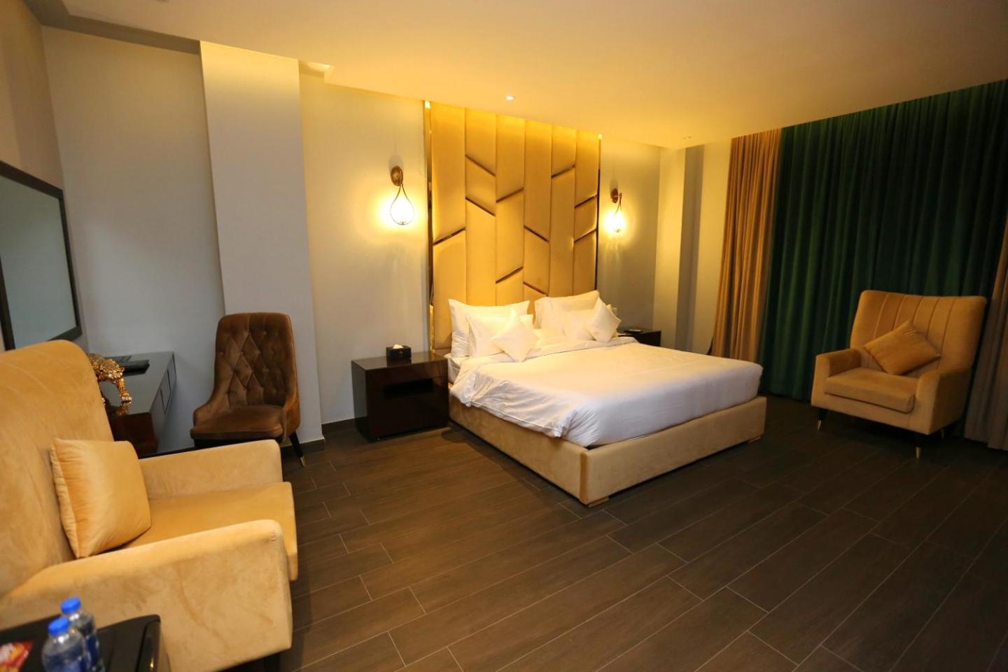 The Orchard Hotel Лахор Номер фото